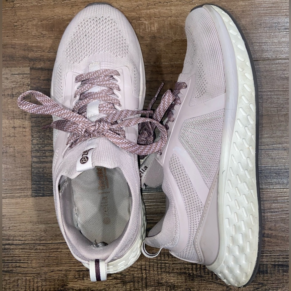 Women’s Zella shoes